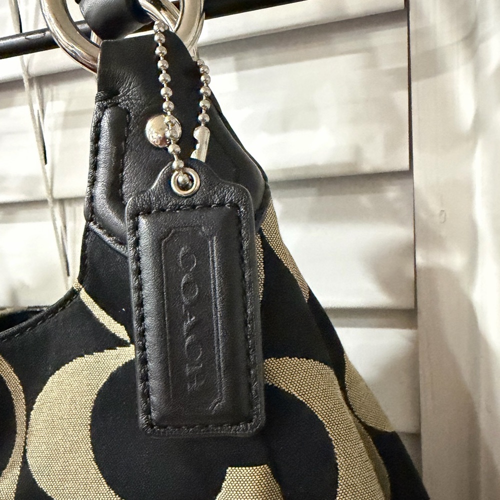 Authentic Vintage Coach "Campbell" Signature Sateen Hobo! Best Offer Accepted! 🖤 - Picture 7 of 7